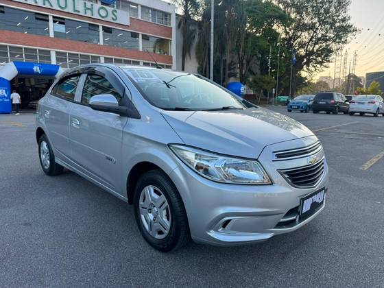 CHEVROLET ONIX 1.0 MPFI LT 8V FLEX 4P MANUAL CHEVROLET ONIX 1.0 MPFI LT 8V FLEX 4P MANUAL